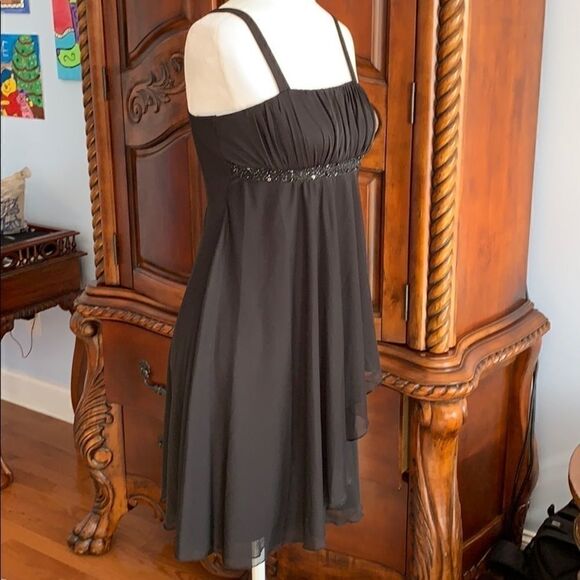 City Triangles strappy black dress- juniors size L - Picture 5 of 7